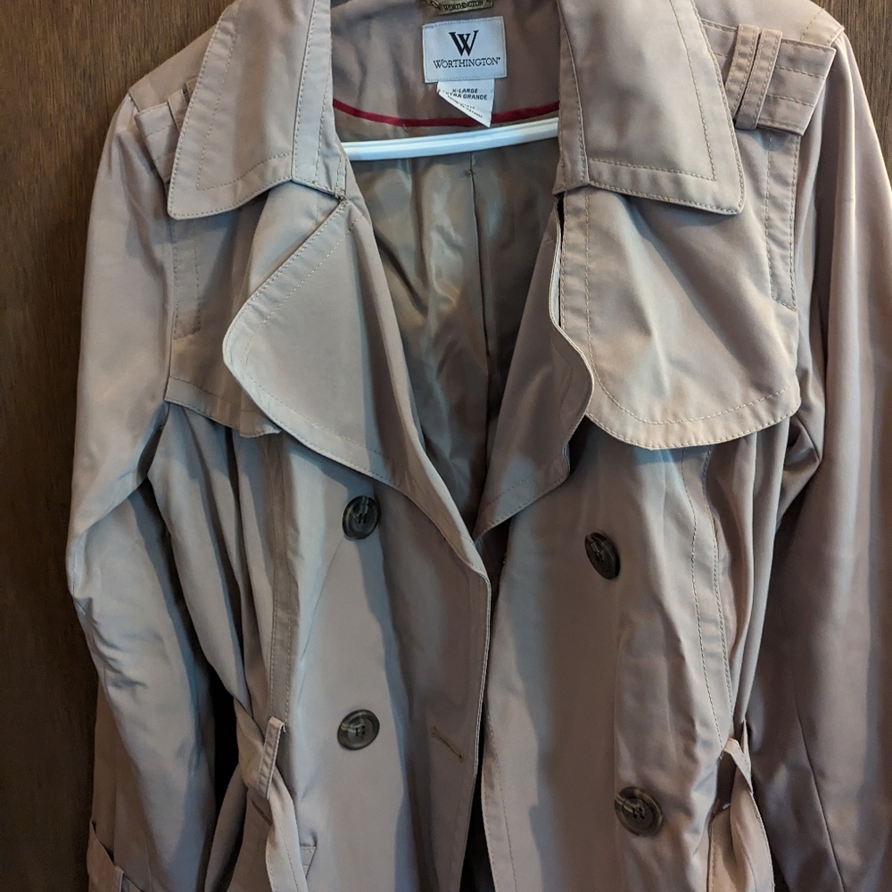 Worthington waist length, Belted Tan Trench Coat, Size XL
